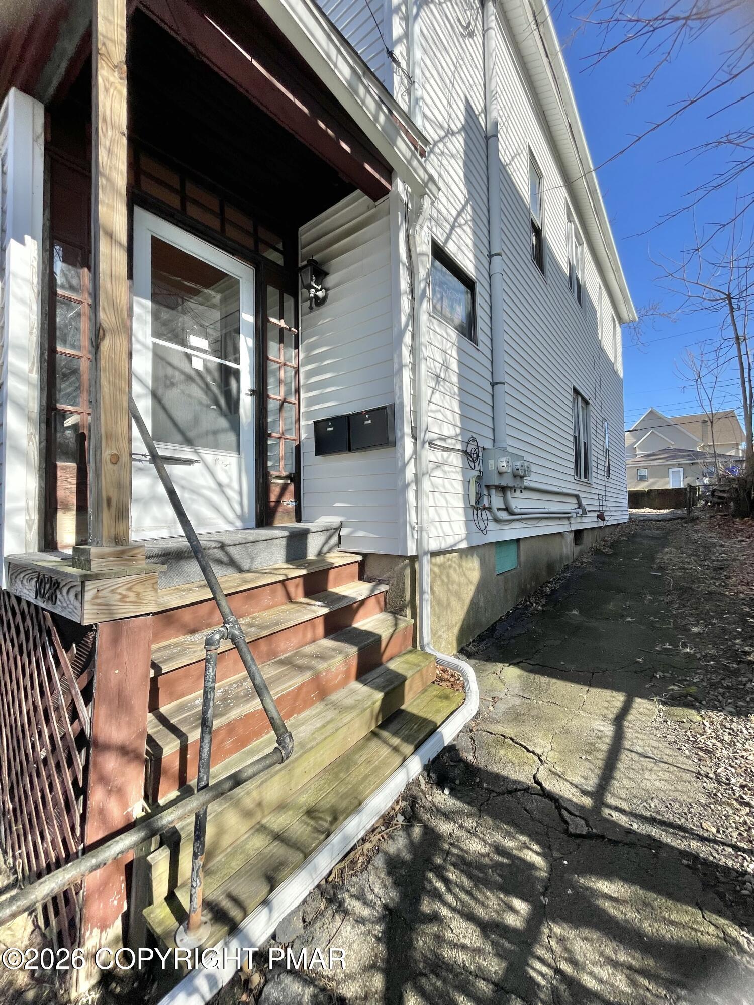 1028 N Webster Avenue