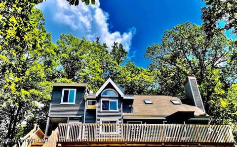 1026 Hampstead Road Bushkill PA 18324