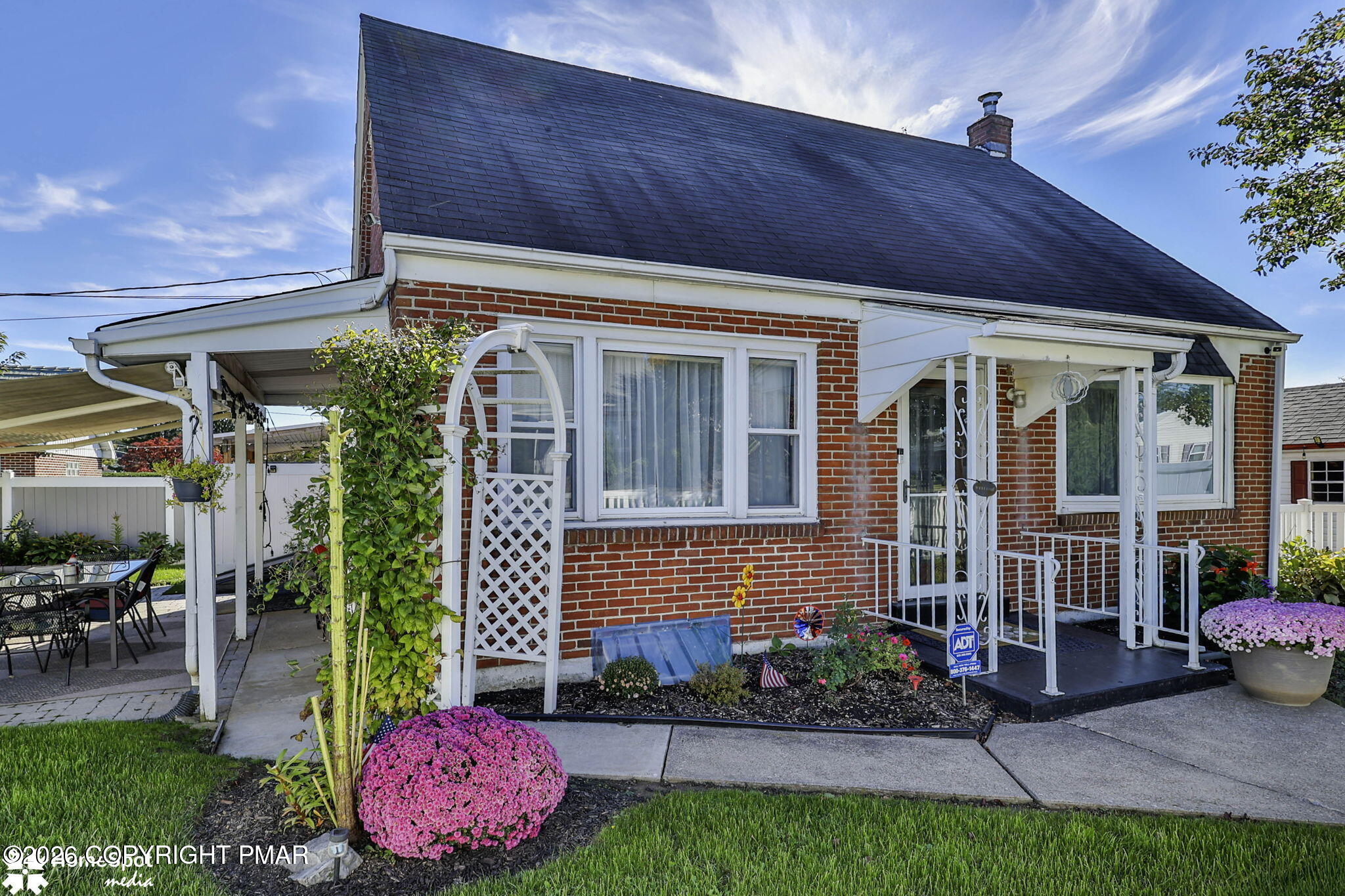 1134 E Cedar Street