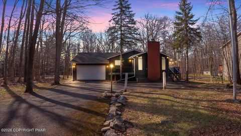 Homes For Sale - 5111 Ash Drive<br/> Monroe County, Pocono Summit, PA 18346