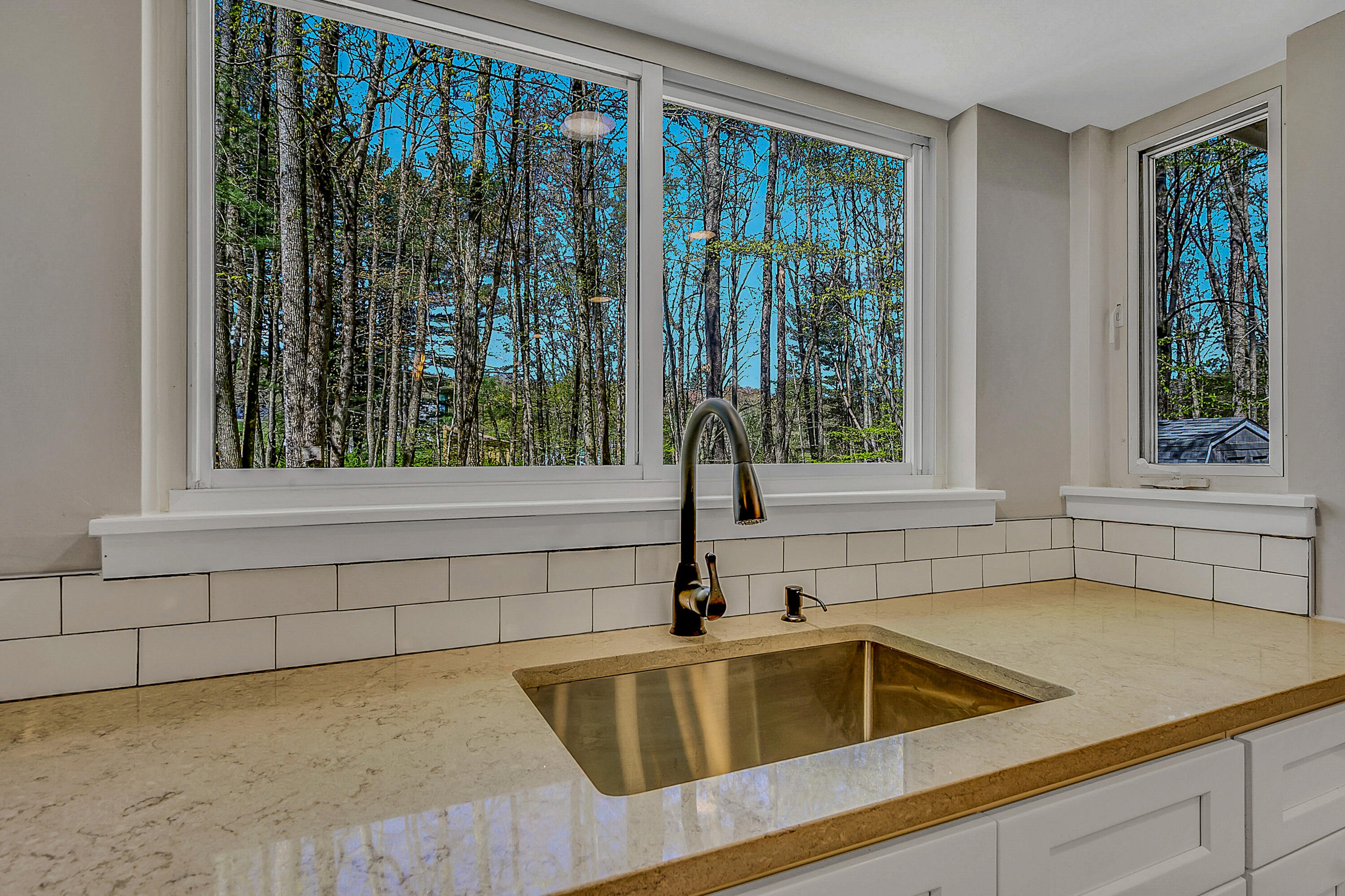 133 Neil Thompson Road, Lackawaxen, Pennsylvania image 24