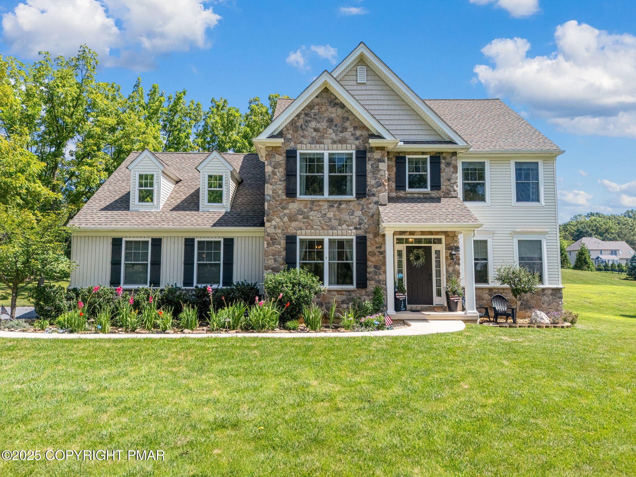 Breinigsville, Pennsylvania 18031, United States, 4 Bedrooms Bedrooms, ,3 BathroomsBathrooms,Residential,Pending,187423