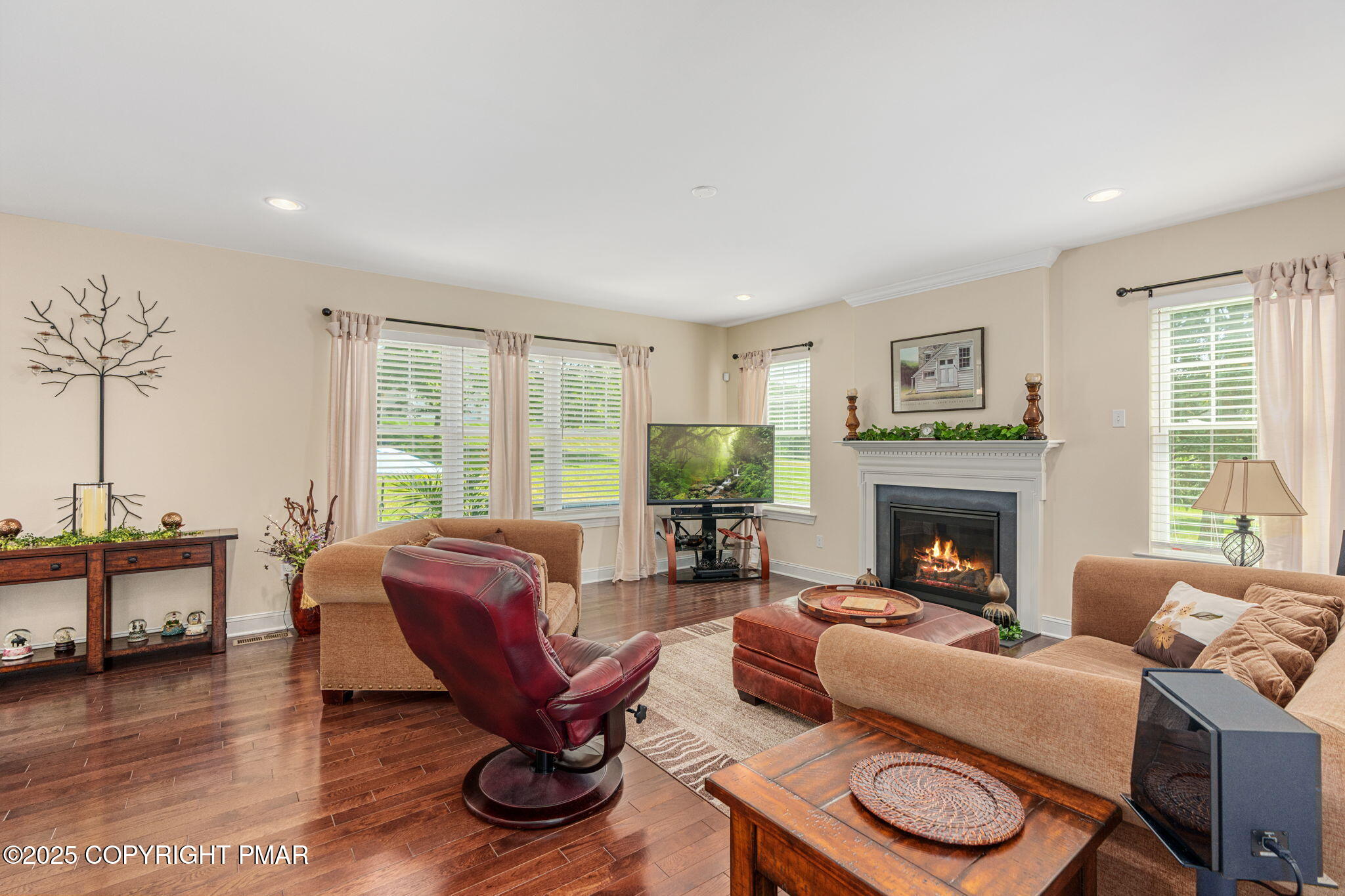 Breinigsville, Pennsylvania 18031, United States, 4 Bedrooms Bedrooms, ,3 BathroomsBathrooms,Residential,Pending,187423