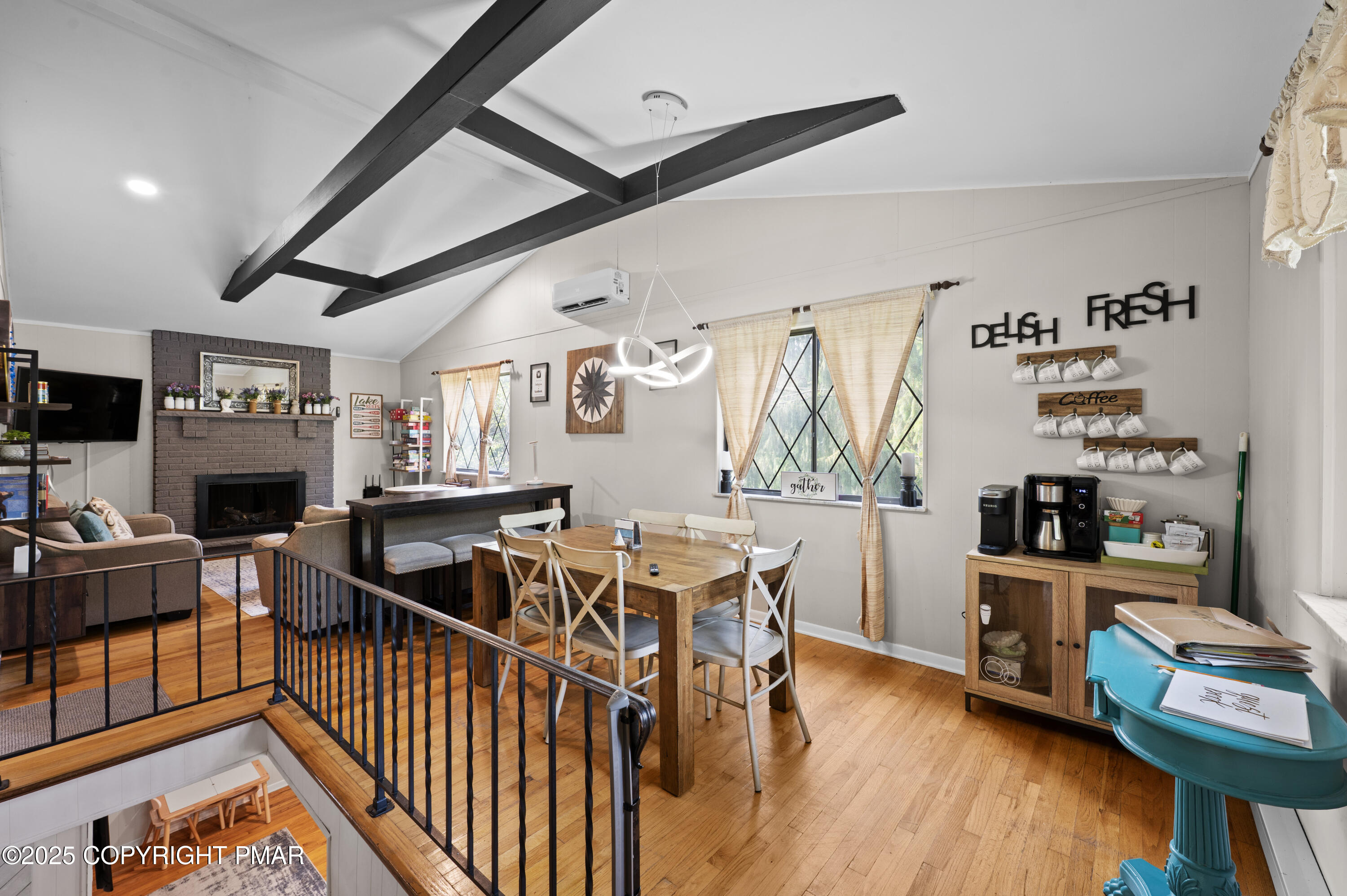 Pocono Lake, Pennsylvania 18347, United States, 3 Bedrooms Bedrooms, ,2 BathroomsBathrooms,Residential,Active,246211