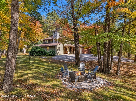 111 COUNTRY CT, LONG POND, PA 18334 - Image 26625443dca0bf7e5f014e0dbdb91b4a/44482412