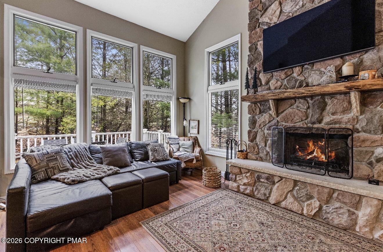 109 Laurelwoods Drive