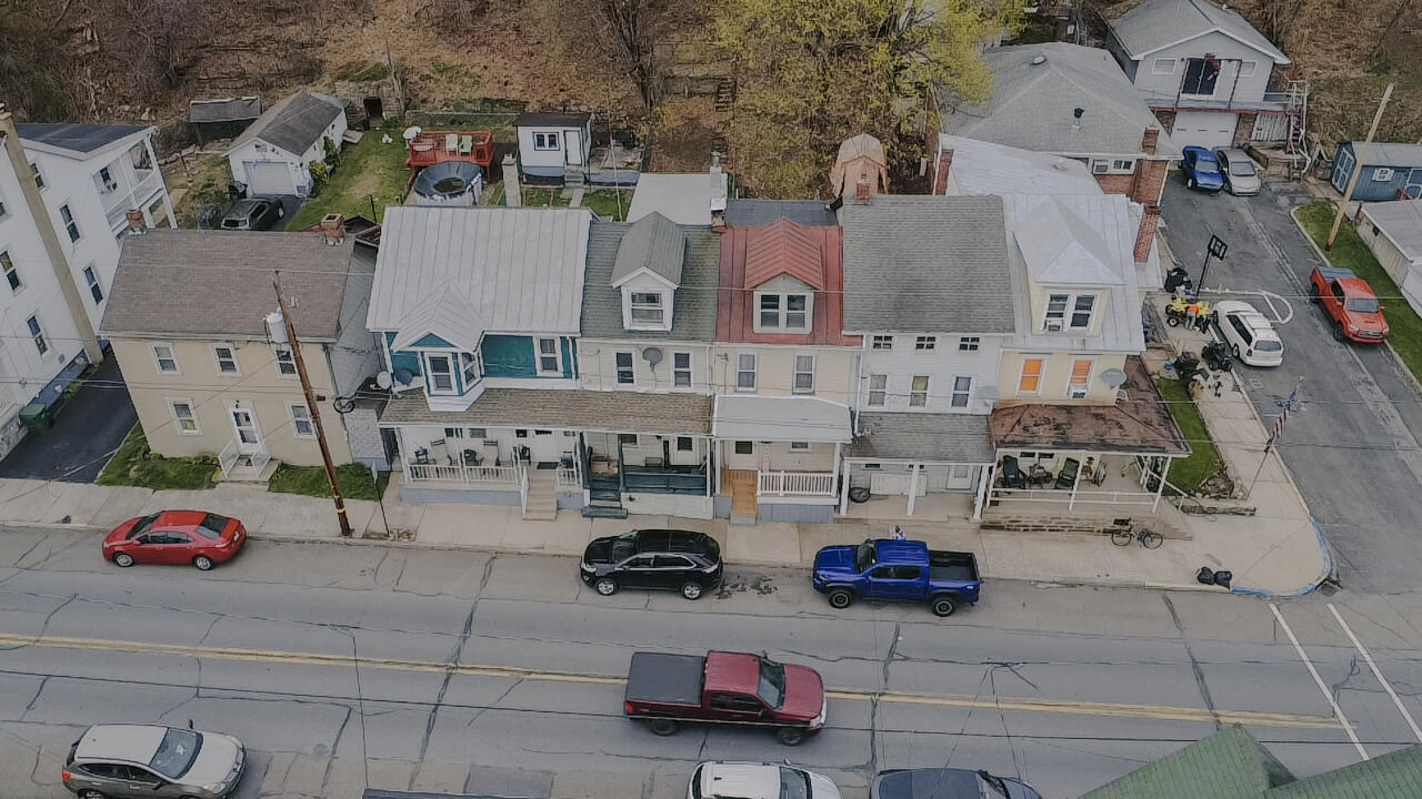 206 W Main St Street, Tremont, Pennsylvania image 2