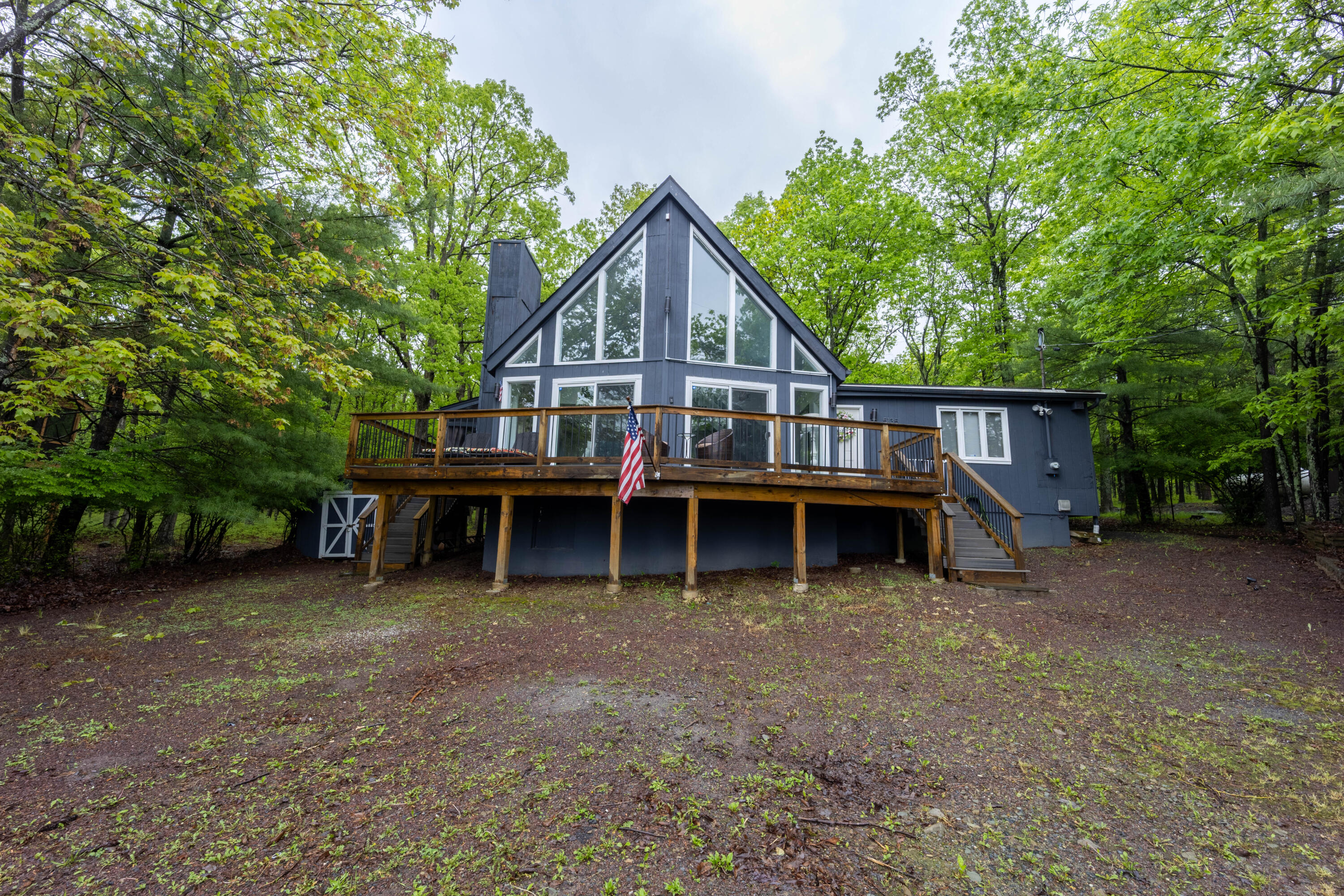 5135 E Woodbridge Drive Dr, Bushkill, Pennsylvania image 2