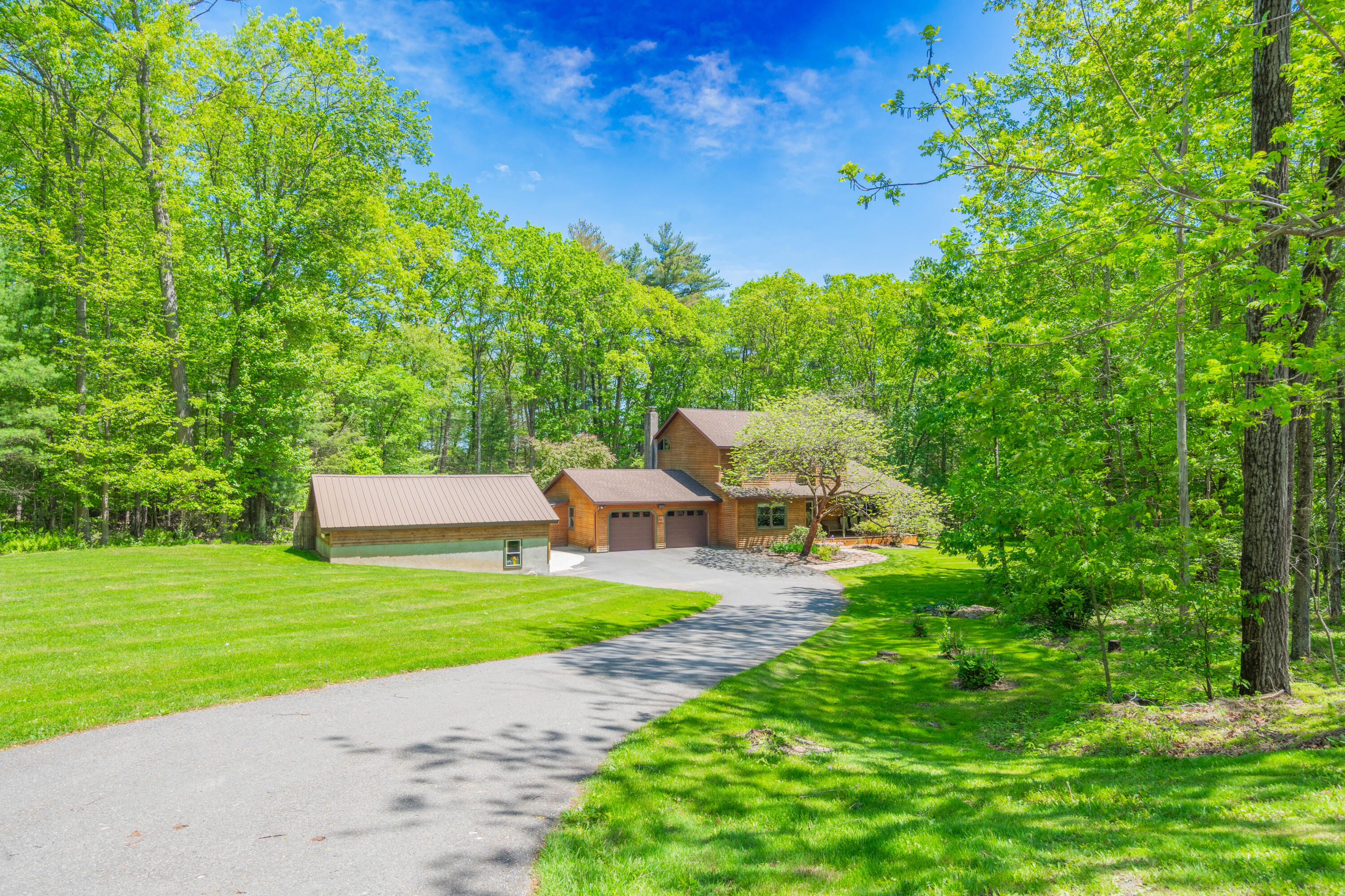 1322 Par Drive, Kunkletown, Pennsylvania image 2