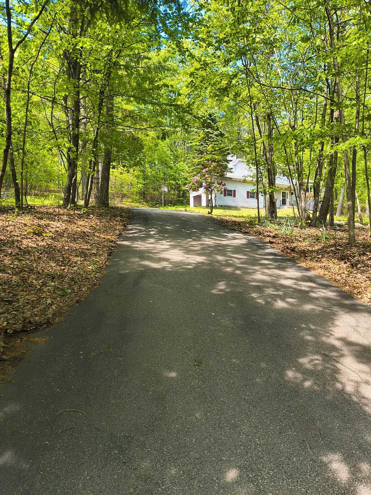 1019 Jackson View Road, Stroudsburg, Pennsylvania image 2