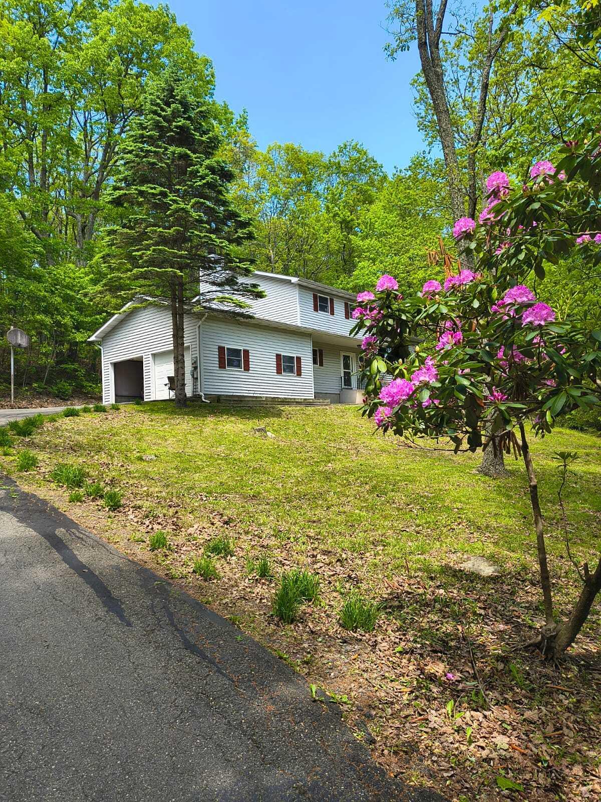 1019 Jackson View Road, Stroudsburg, Pennsylvania image 5