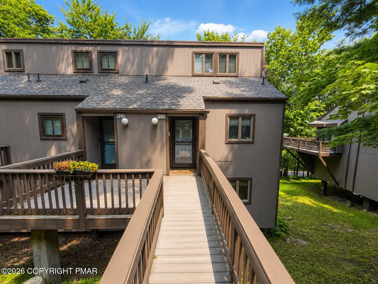 26 Middle Village Way