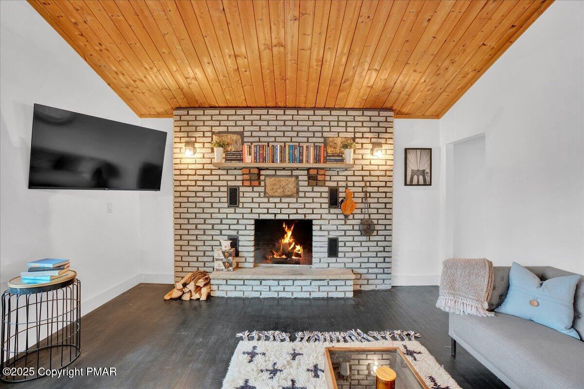 9871 Deerwood Drive, Tobyhanna, Pennsylvania image 11