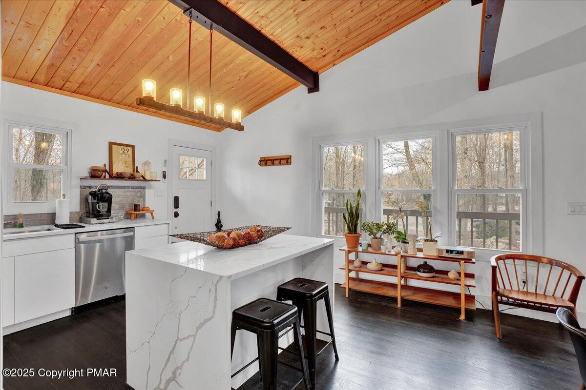 9871 Deerwood Drive, Tobyhanna, Pennsylvania image 8
