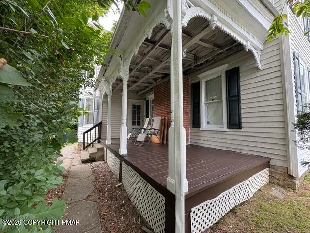 809 Ann Street