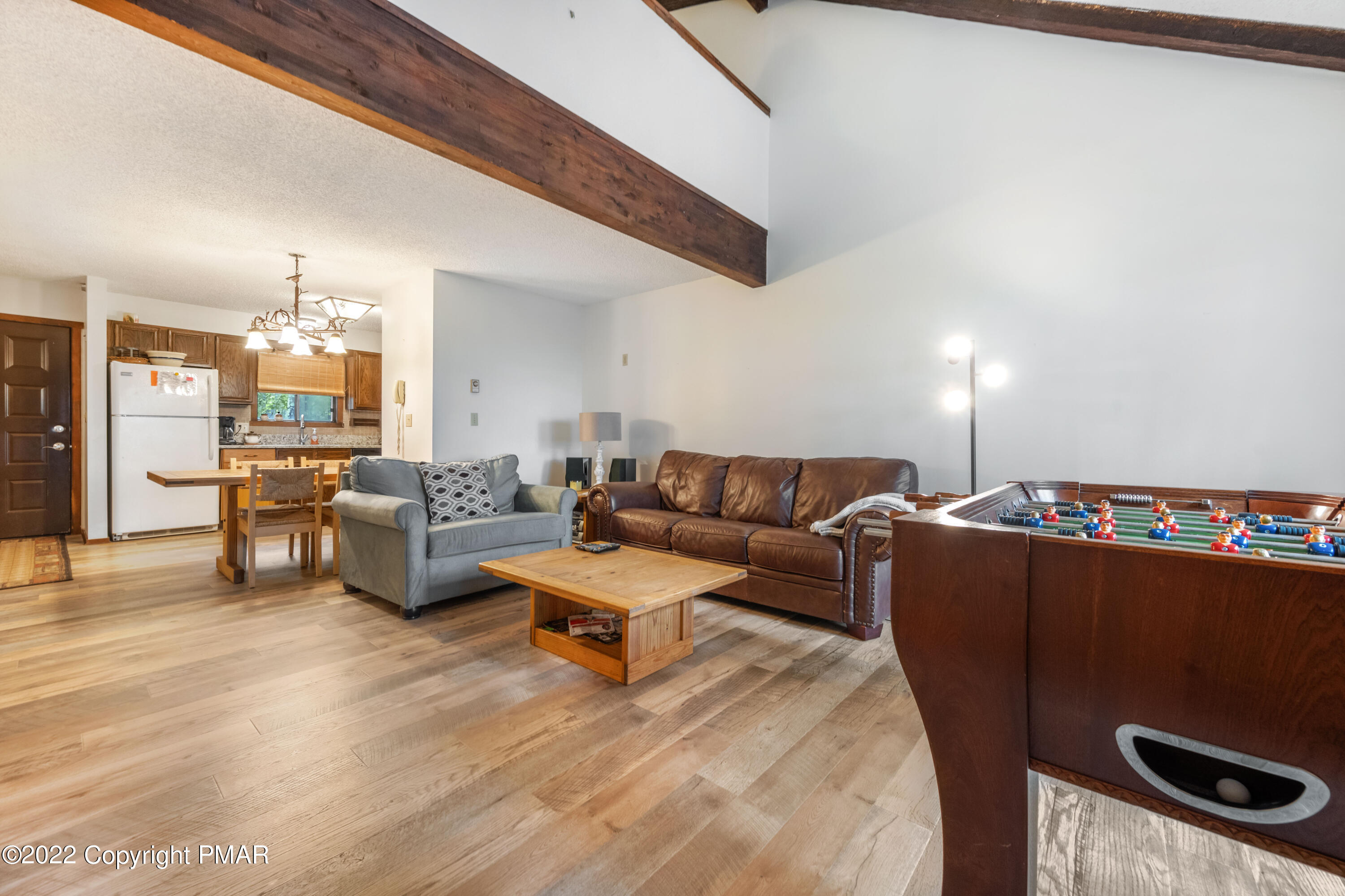 84 Cross Country Lane