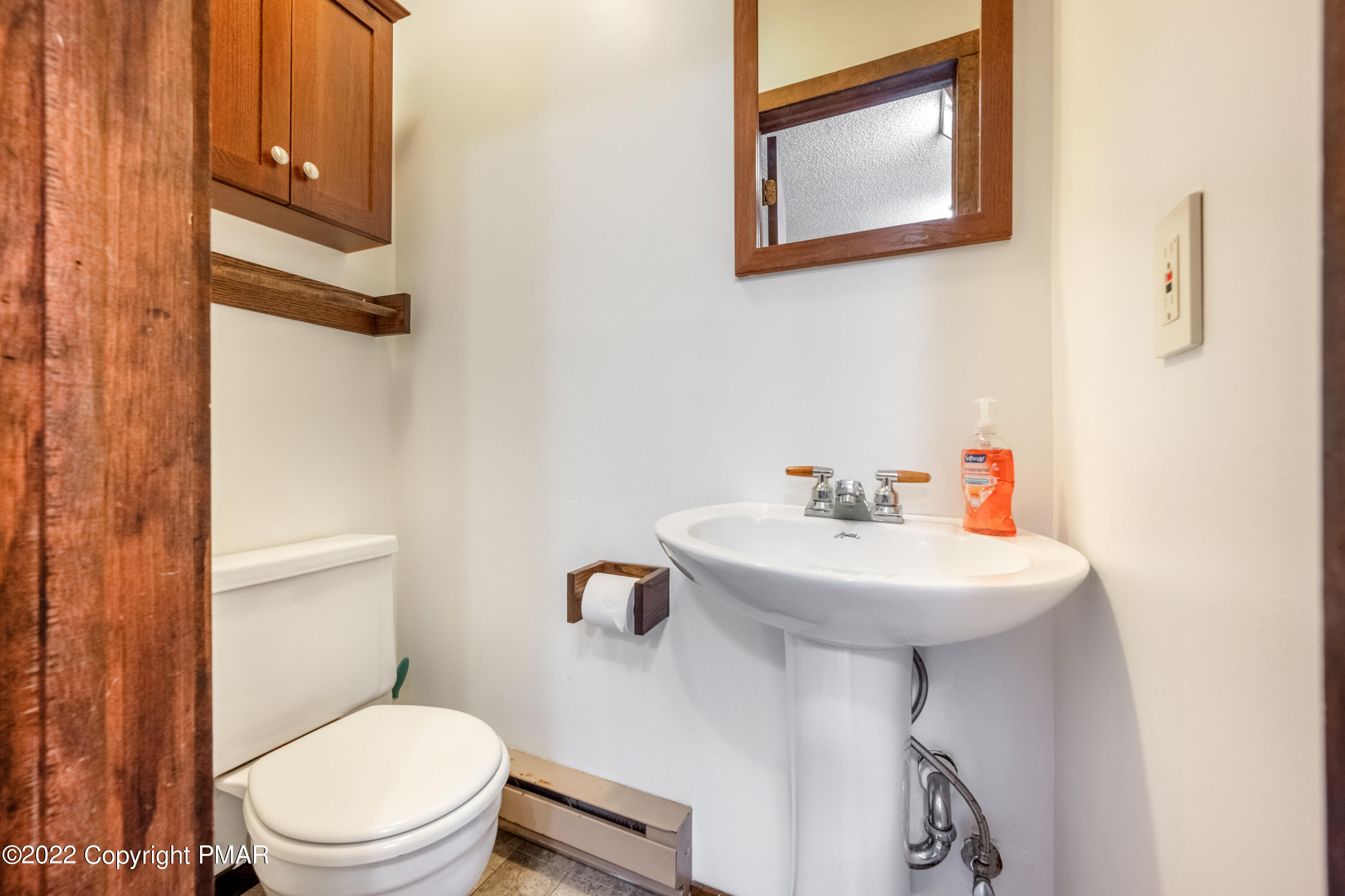 84 Cross Country Lane