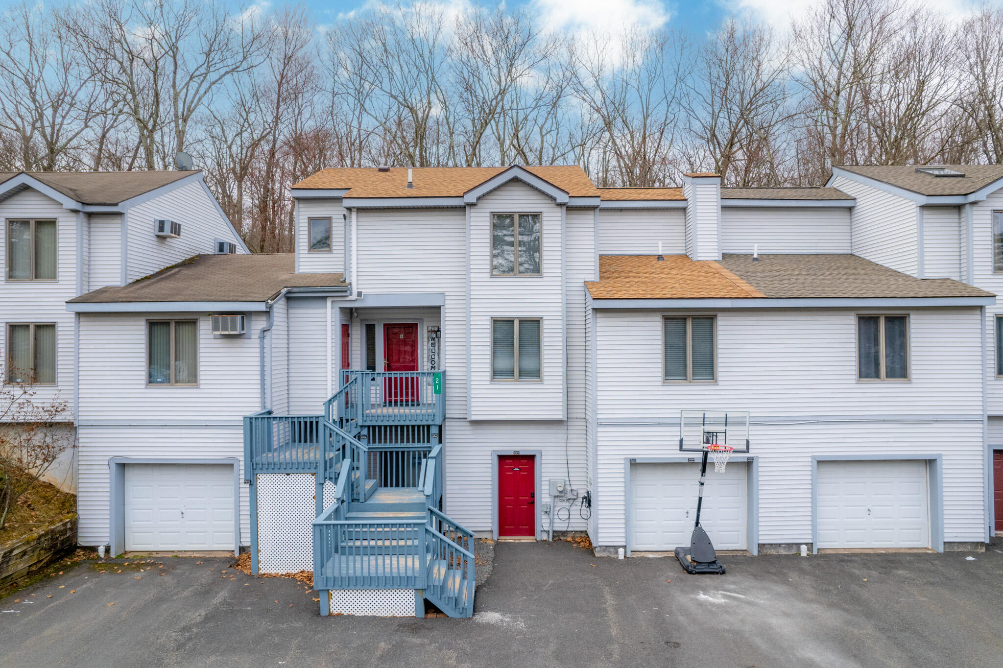 21 Castagnolia Drive, Lake Harmony, Pennsylvania image 2