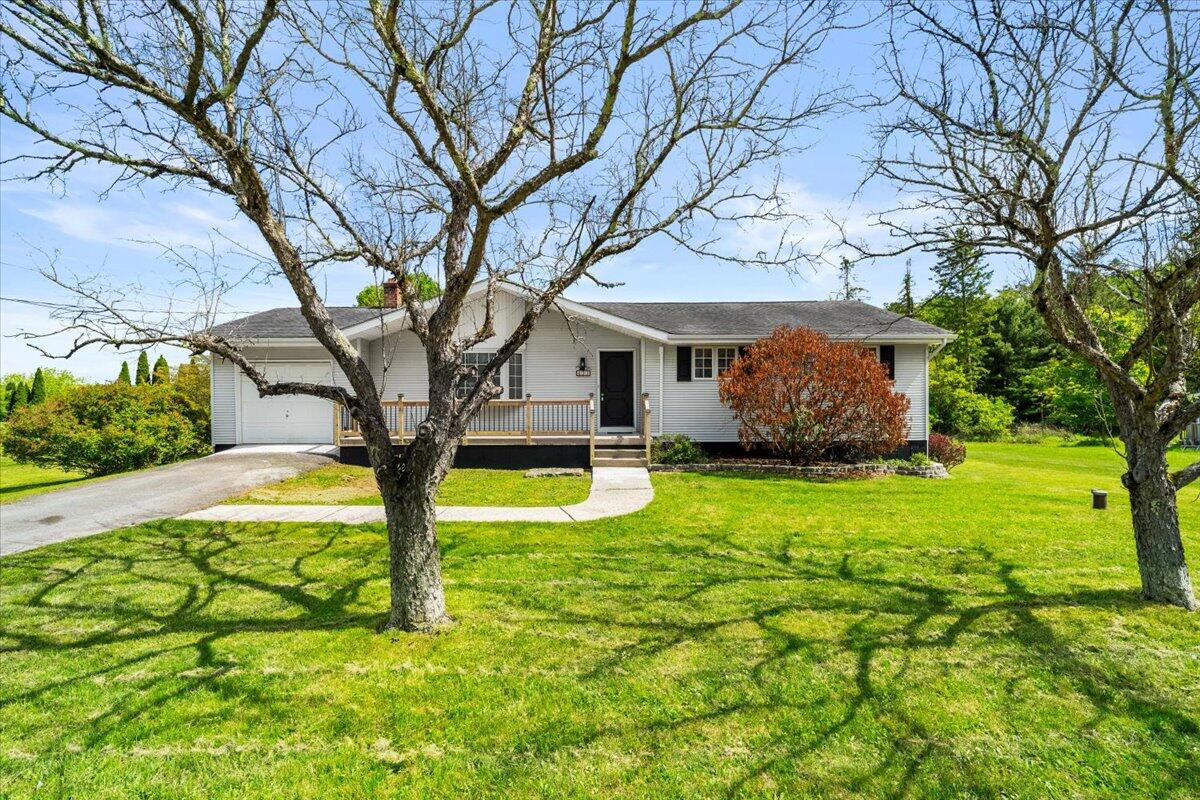 433 Sabol Road, Stroudsburg, Pennsylvania image 2