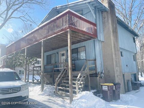 Homes For Sale - 127 Skyview Road<br/> Pike County, Dingmans Ferry, PA 18328