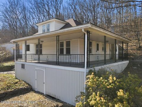 Homes For Sale - 127 Burgoon Road<br/> Monroe County, East Stroudsburg, PA 18301