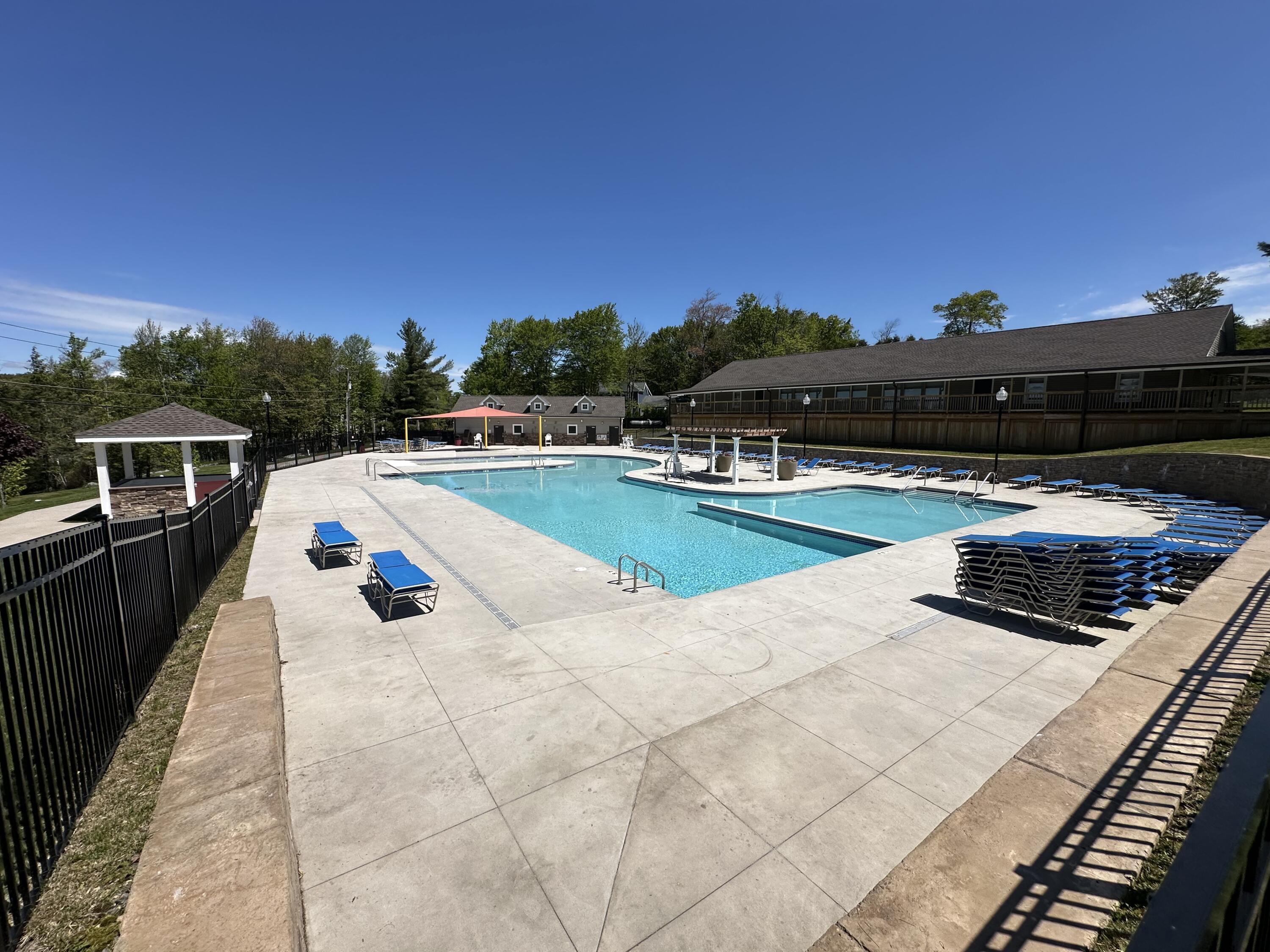 6069 Boardwalk Drive, Tobyhanna, Pennsylvania image 42