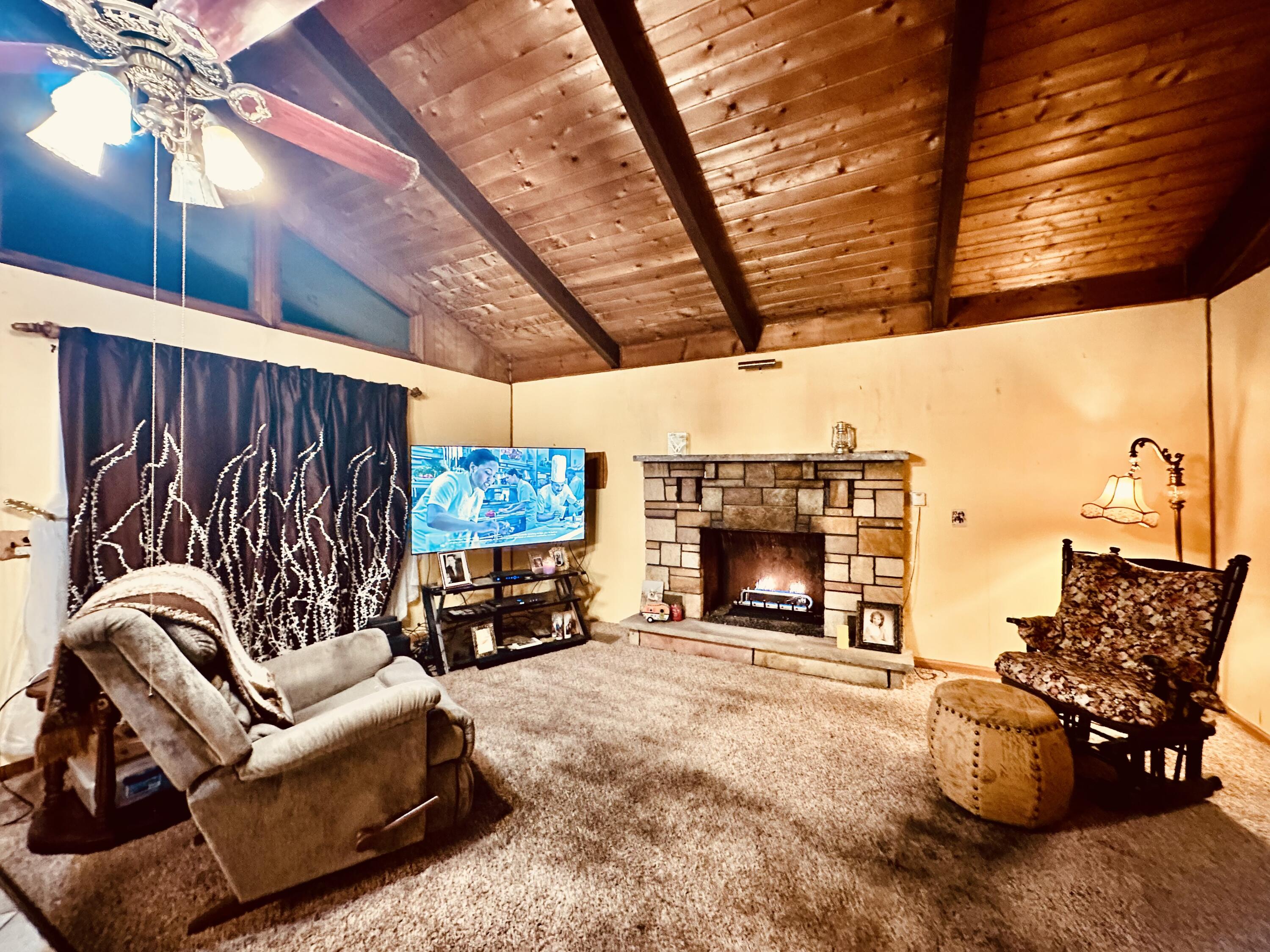 6069 Boardwalk Drive, Tobyhanna, Pennsylvania image 15