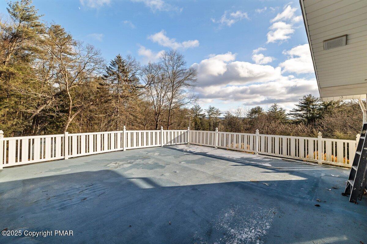 119 Meadow Drive, Milford, Pennsylvania image 5