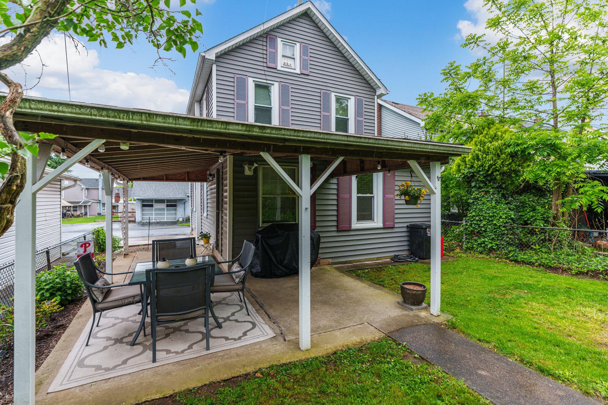 1137 Railroad Street, Catasauqua, Pennsylvania image 4