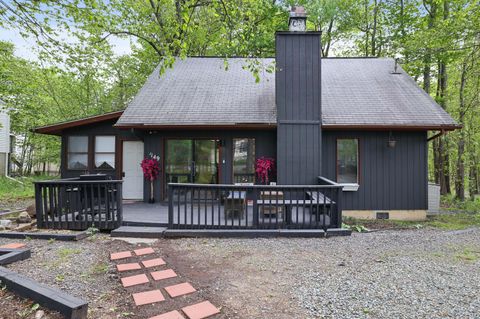 9205 Westwood Drive Tobyhanna PA 18466