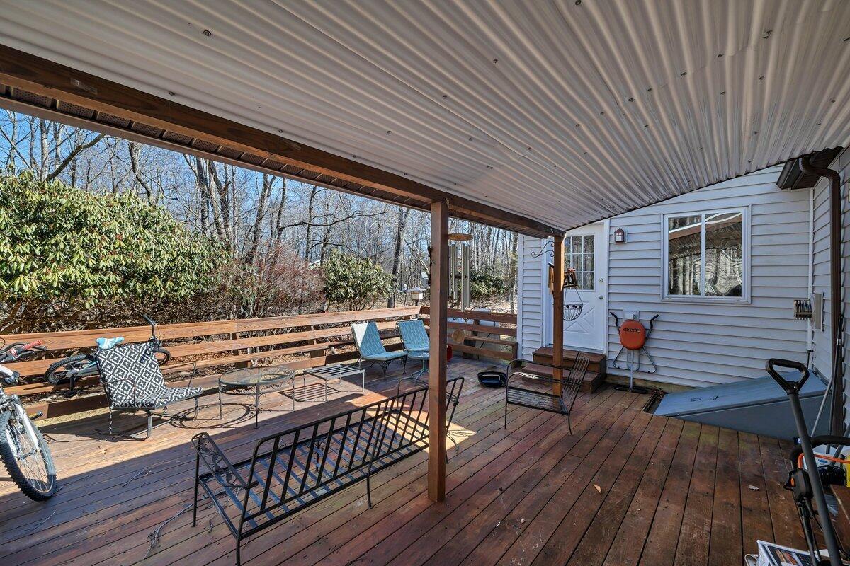 3262 Beech Ridge Drive, Pocono Summit, Pennsylvania image 11