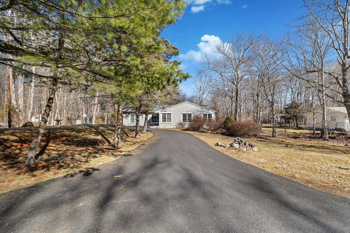 3262 Beech Ridge Drive, Pocono Summit, Pennsylvania image 6
