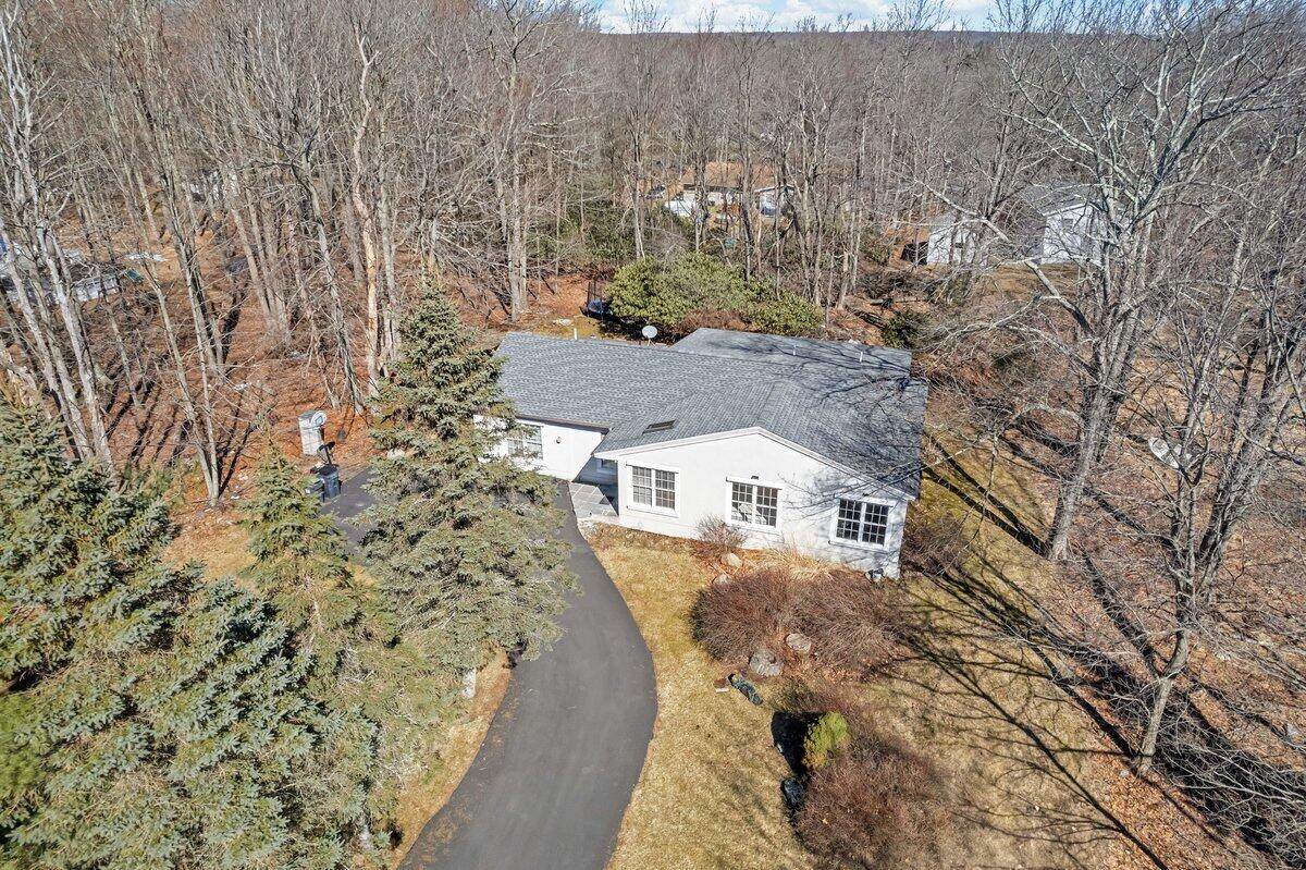 3262 Beech Ridge Drive, Pocono Summit, Pennsylvania image 42