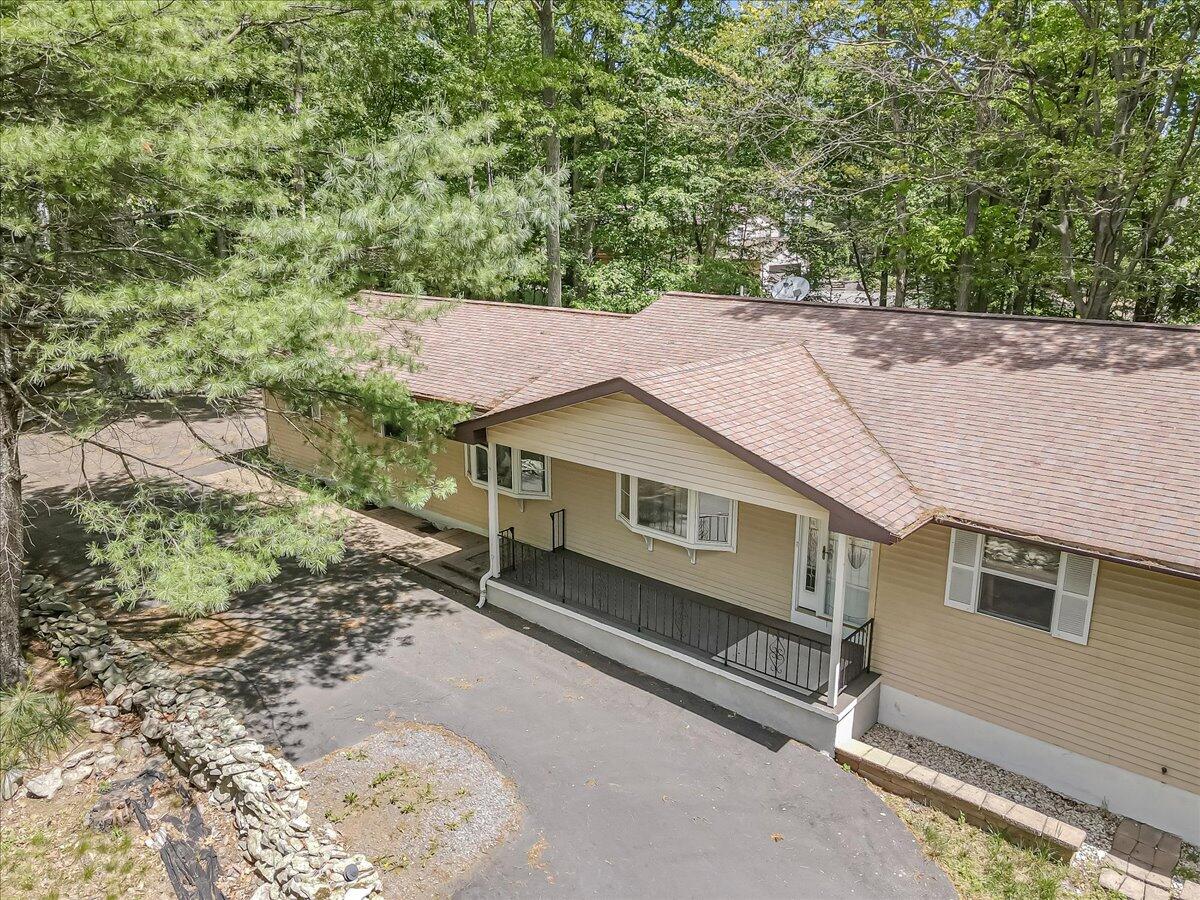 297 Whispering Hills Drive, East Stroudsburg, Pennsylvania image 6