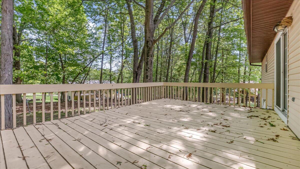 297 Whispering Hills Drive, East Stroudsburg, Pennsylvania image 46