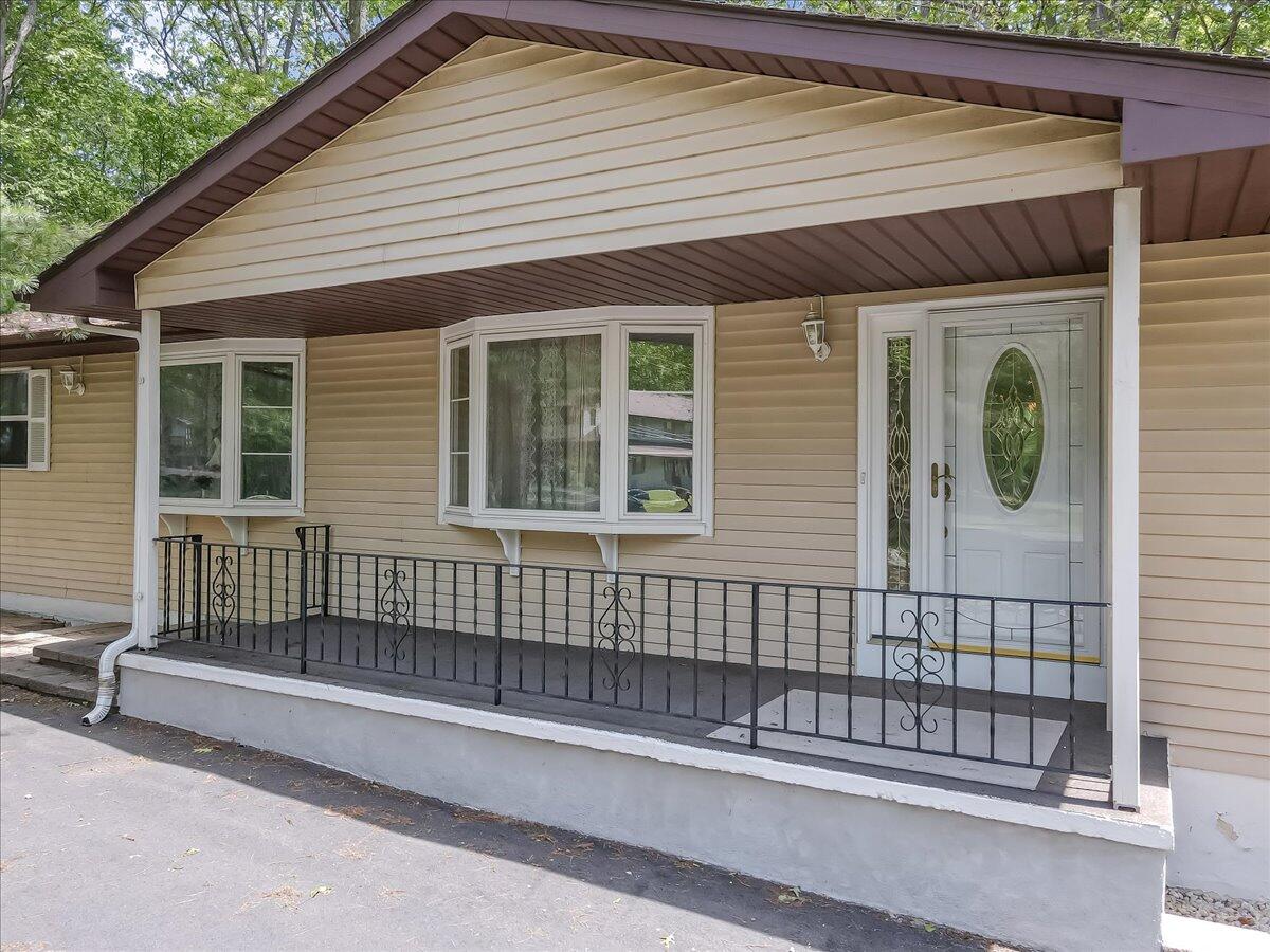 297 Whispering Hills Drive, East Stroudsburg, Pennsylvania image 14