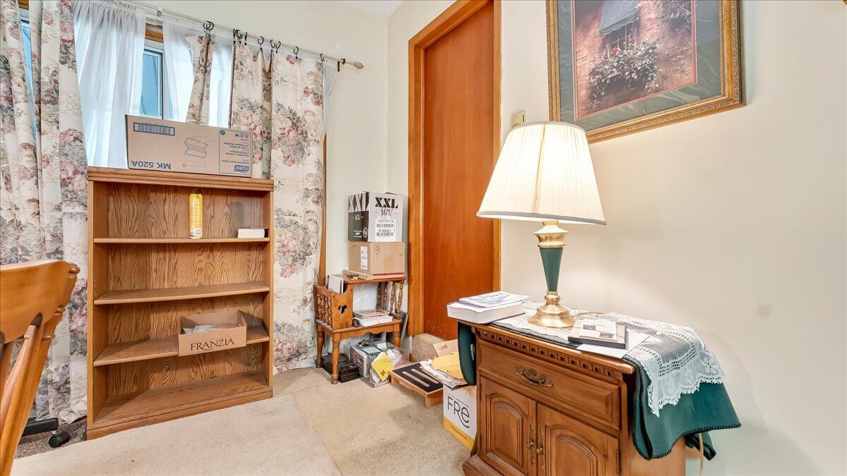 297 Whispering Hills Drive, East Stroudsburg, Pennsylvania image 37