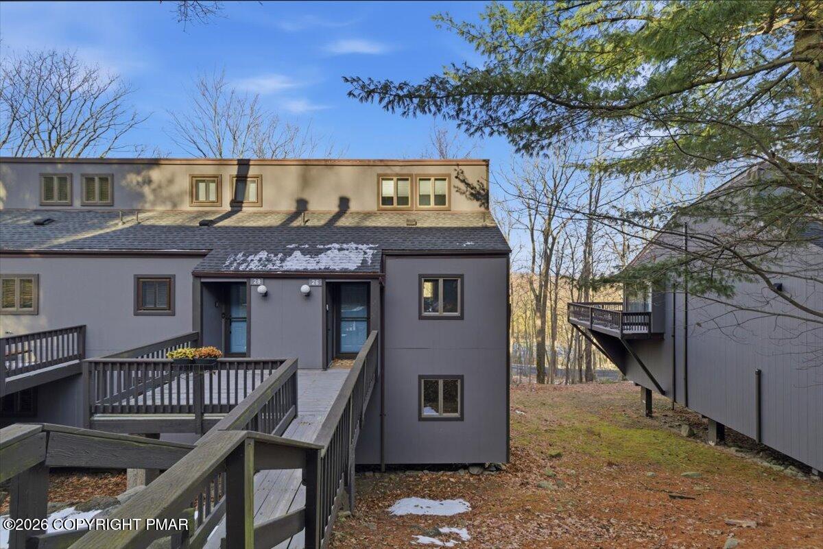 26 Middle Village Way