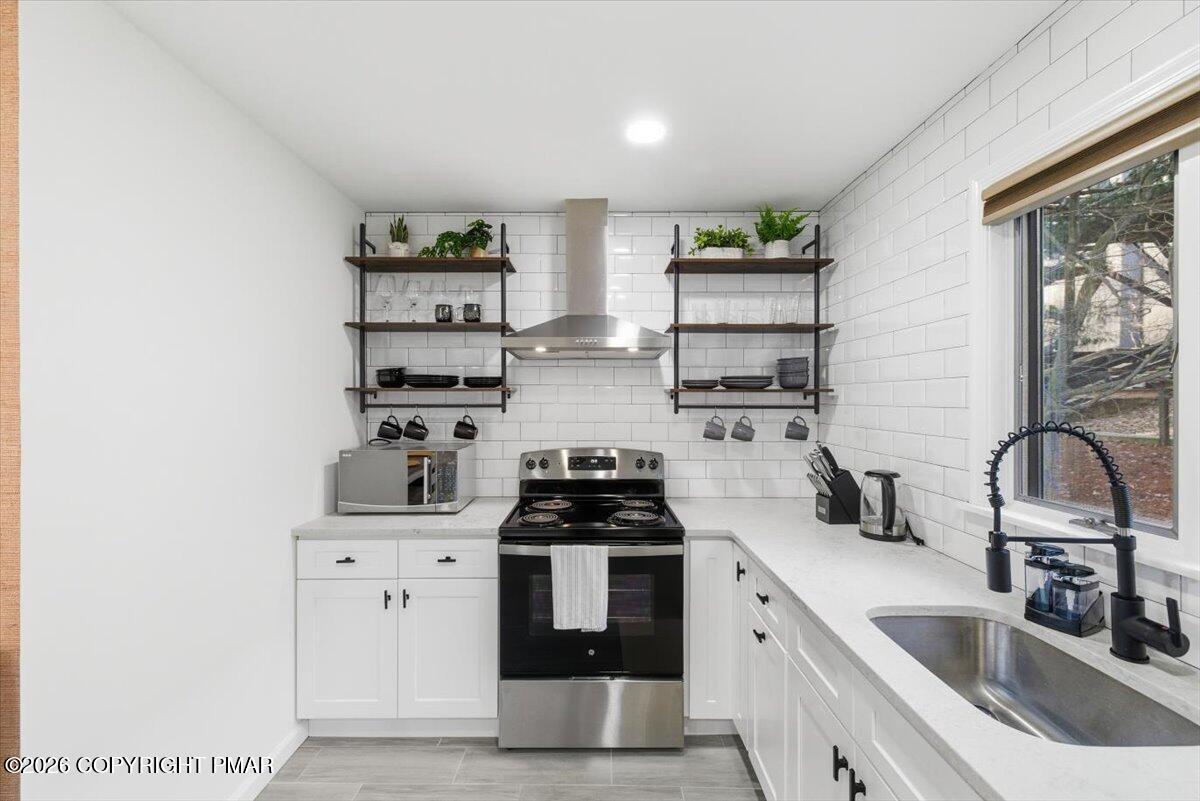 26 Middle Village Way