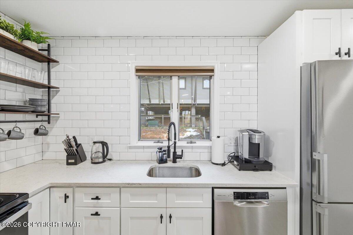 26 Middle Village Way