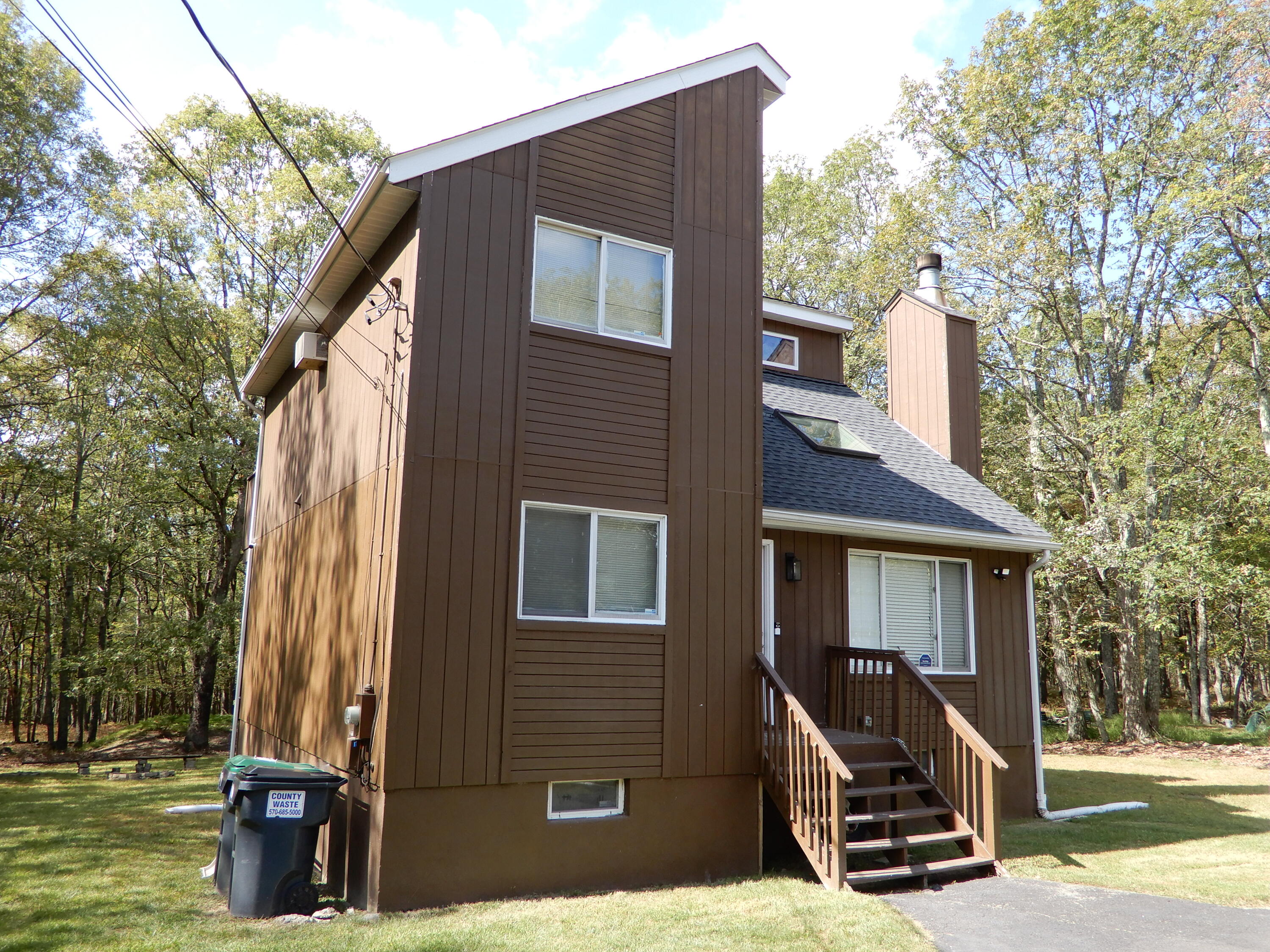 124 Segatti Circle, Bushkill, Pennsylvania image 2