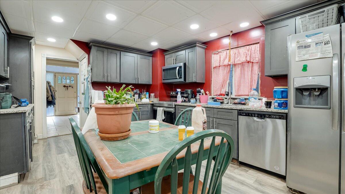 39 Elizabeth Street, Kingston, Pennsylvania image 23