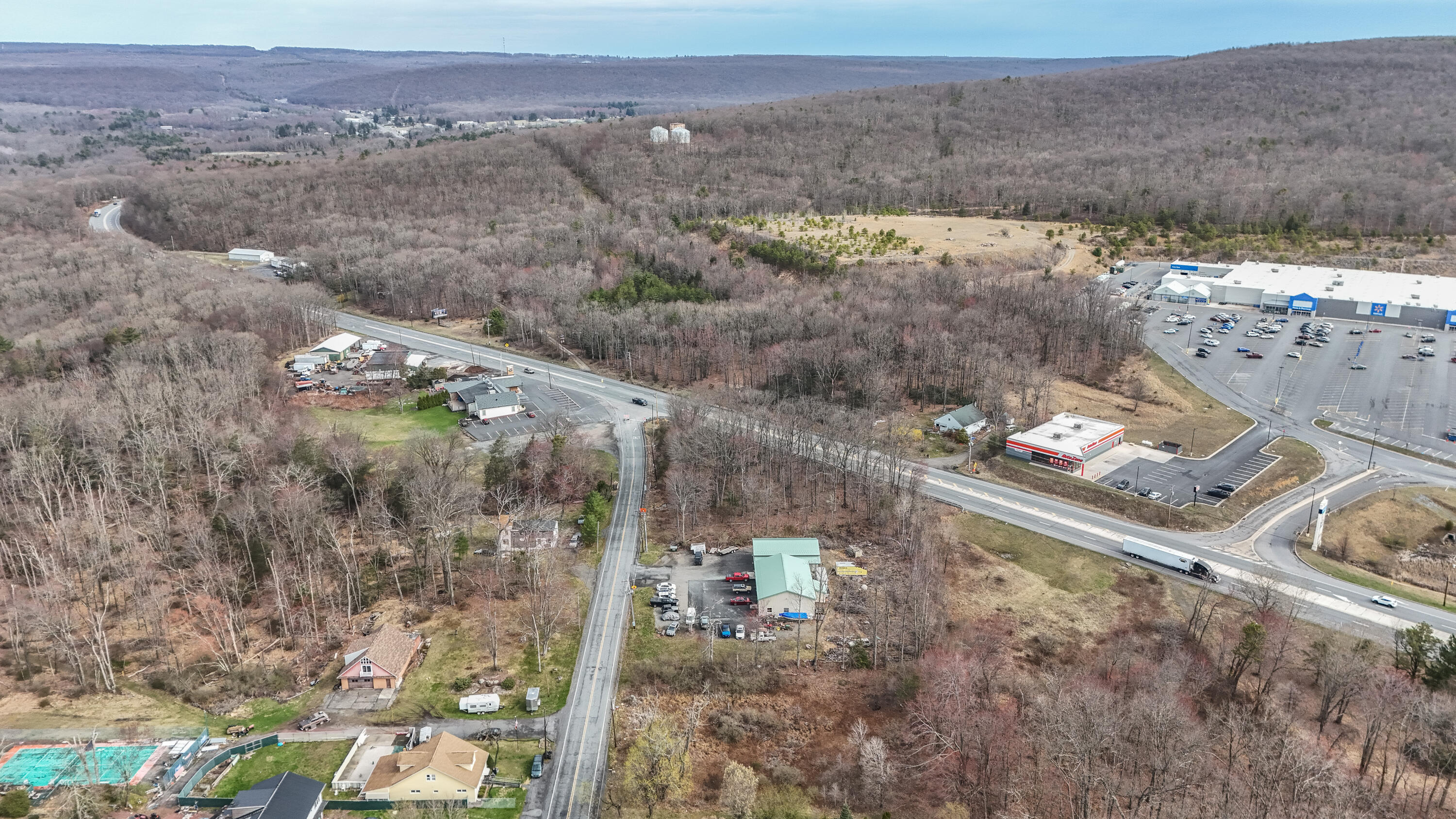 Lincoln Drive, Tamaqua, Pennsylvania image 4