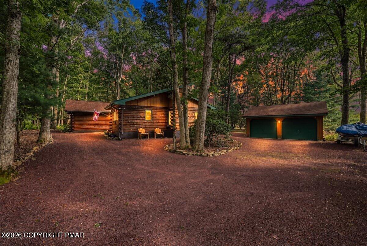 96 Hawthorne Drive