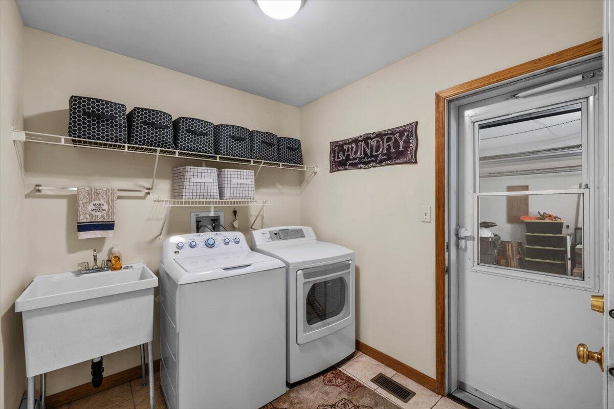 2380 Beartown Road, Canadensis, Pennsylvania image 30