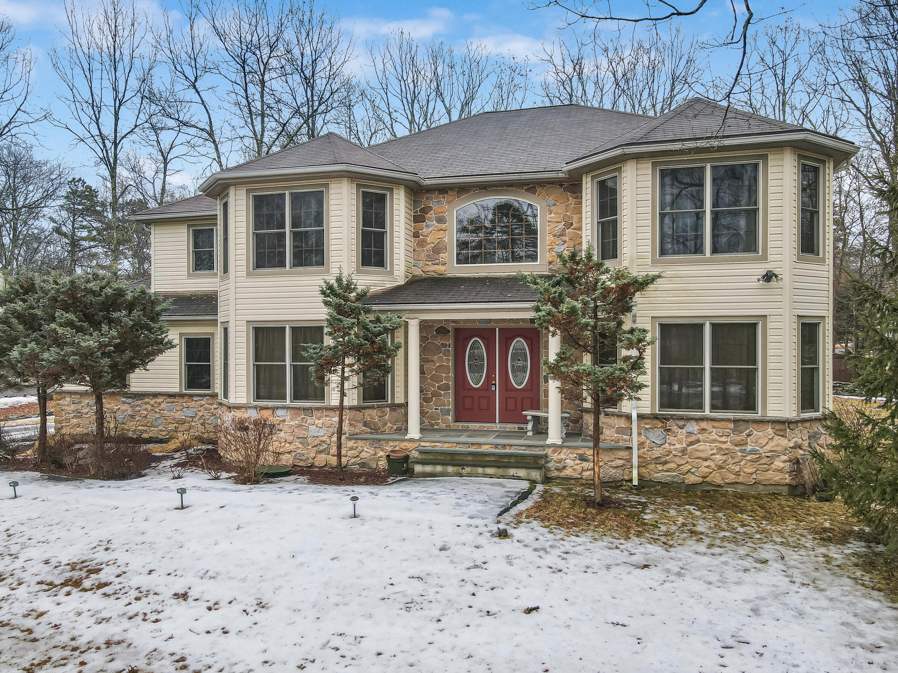 107 Gollum Lane, Tamiment, Pennsylvania image 2