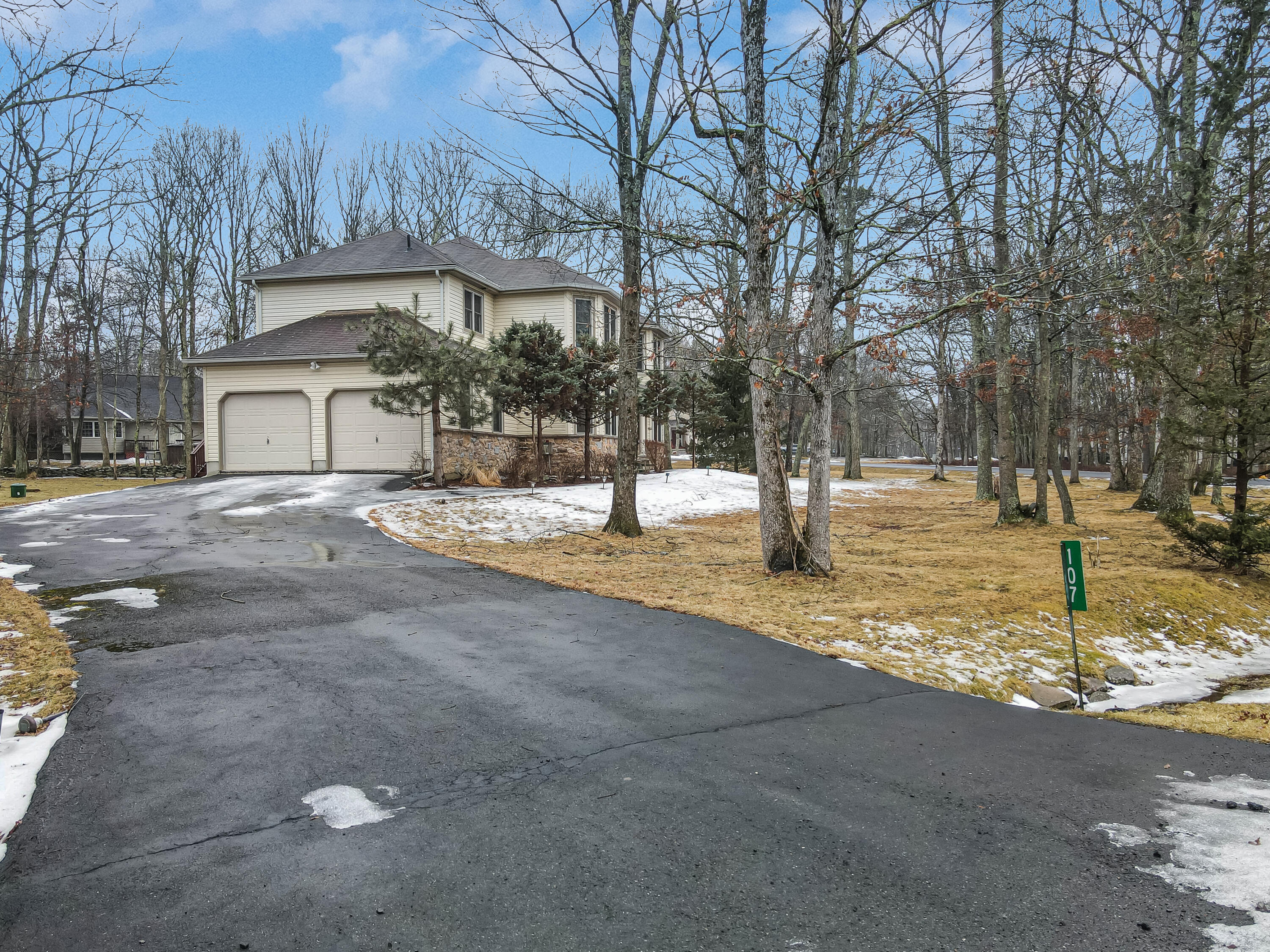 107 Gollum Lane, Tamiment, Pennsylvania image 37