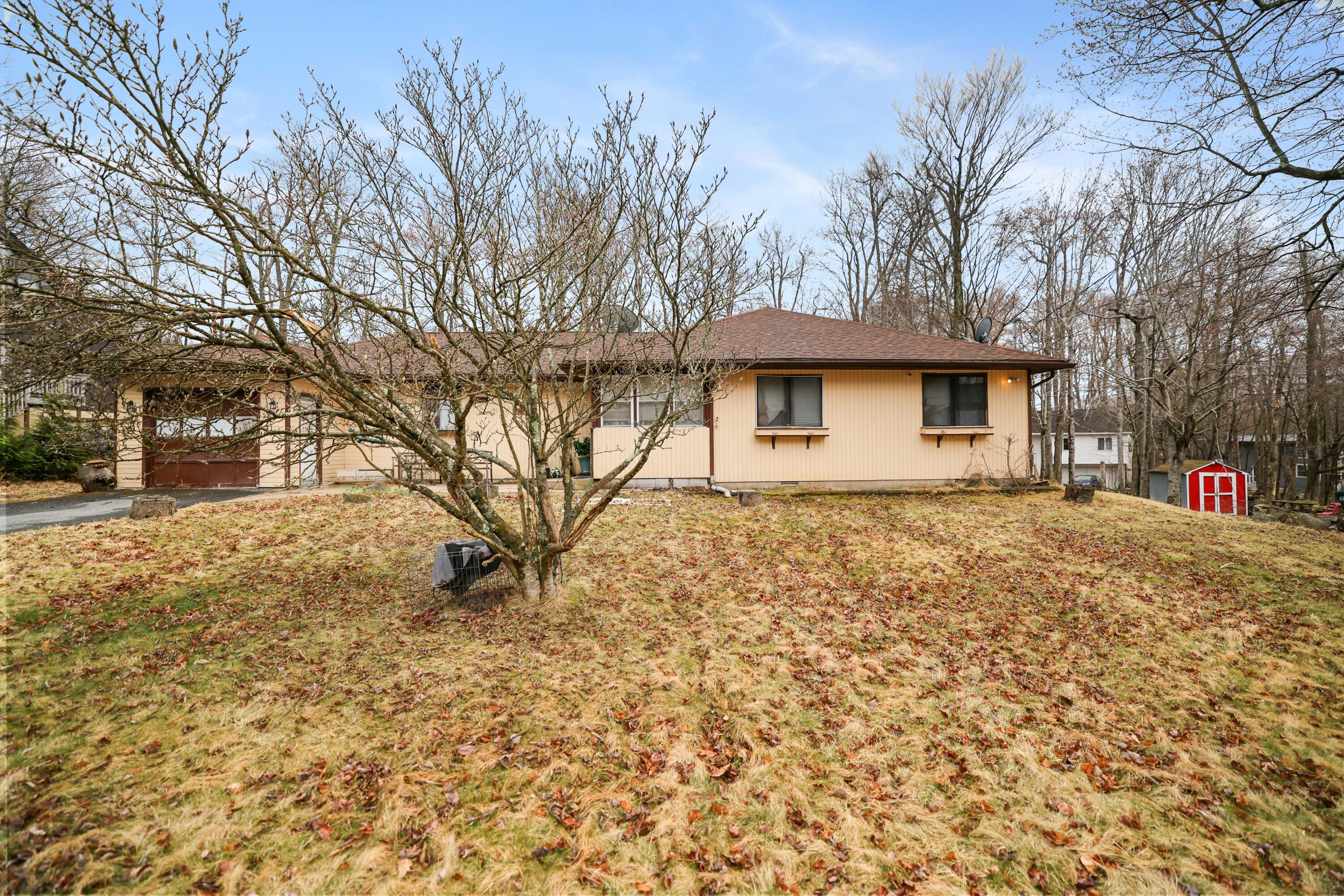 4754 Brentwood Drive, Tobyhanna, Pennsylvania image 2