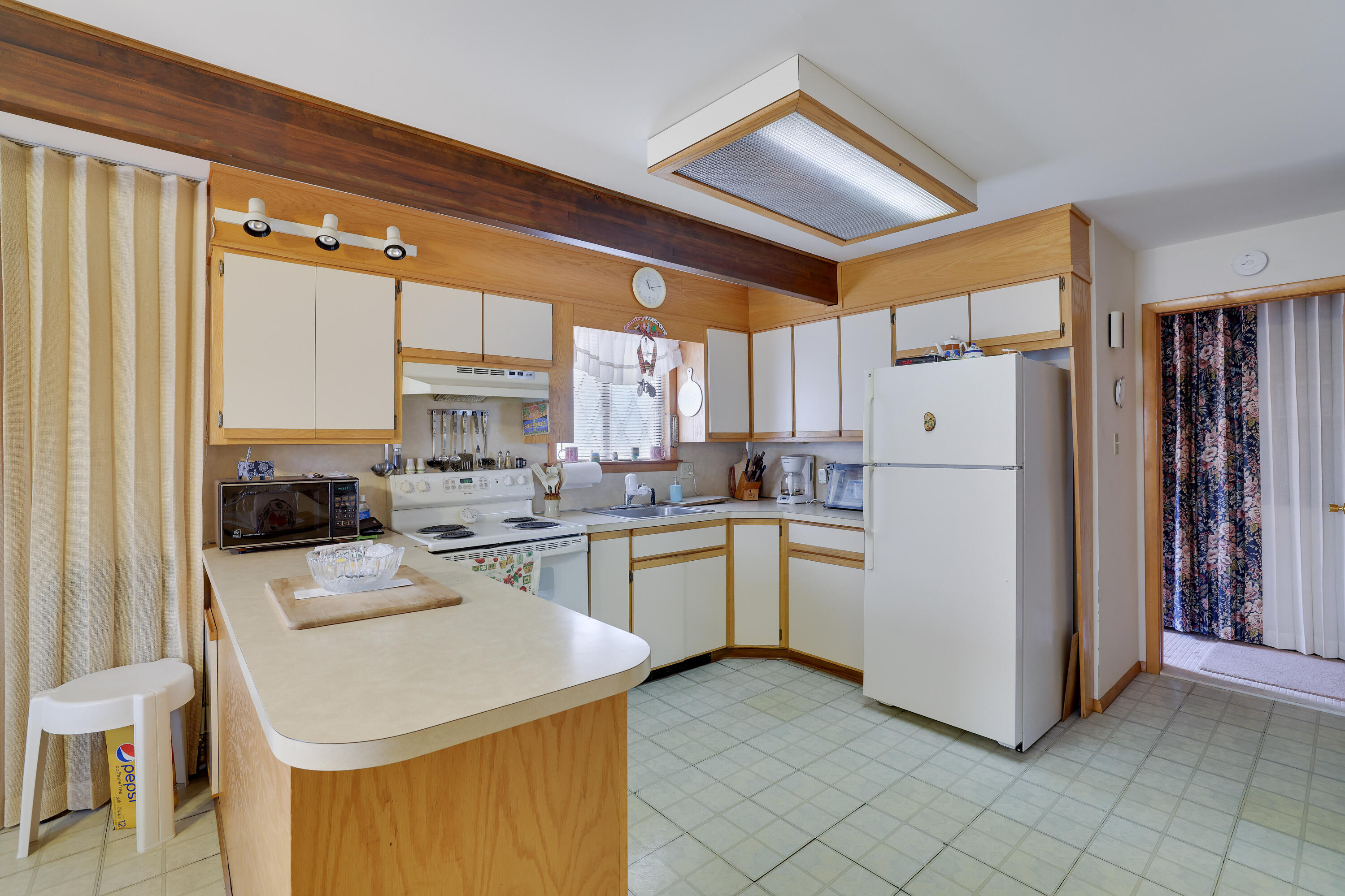 387 Clearview Drive, Long Pond, Pennsylvania image 14