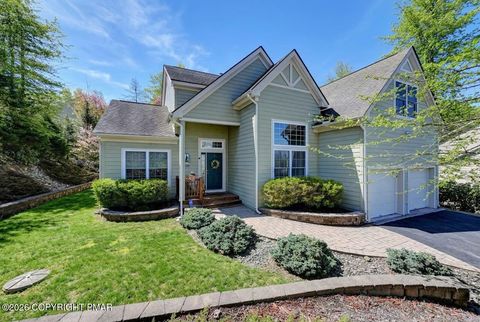 Homes For Sale - 207 Hermit Thrush Road<br/> Pocono Pines, PA 18350